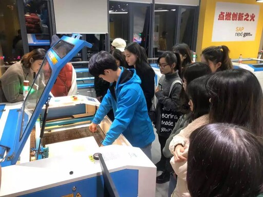 此次创新设计马拉松的时长限制为24小时,比赛从12号早上开始